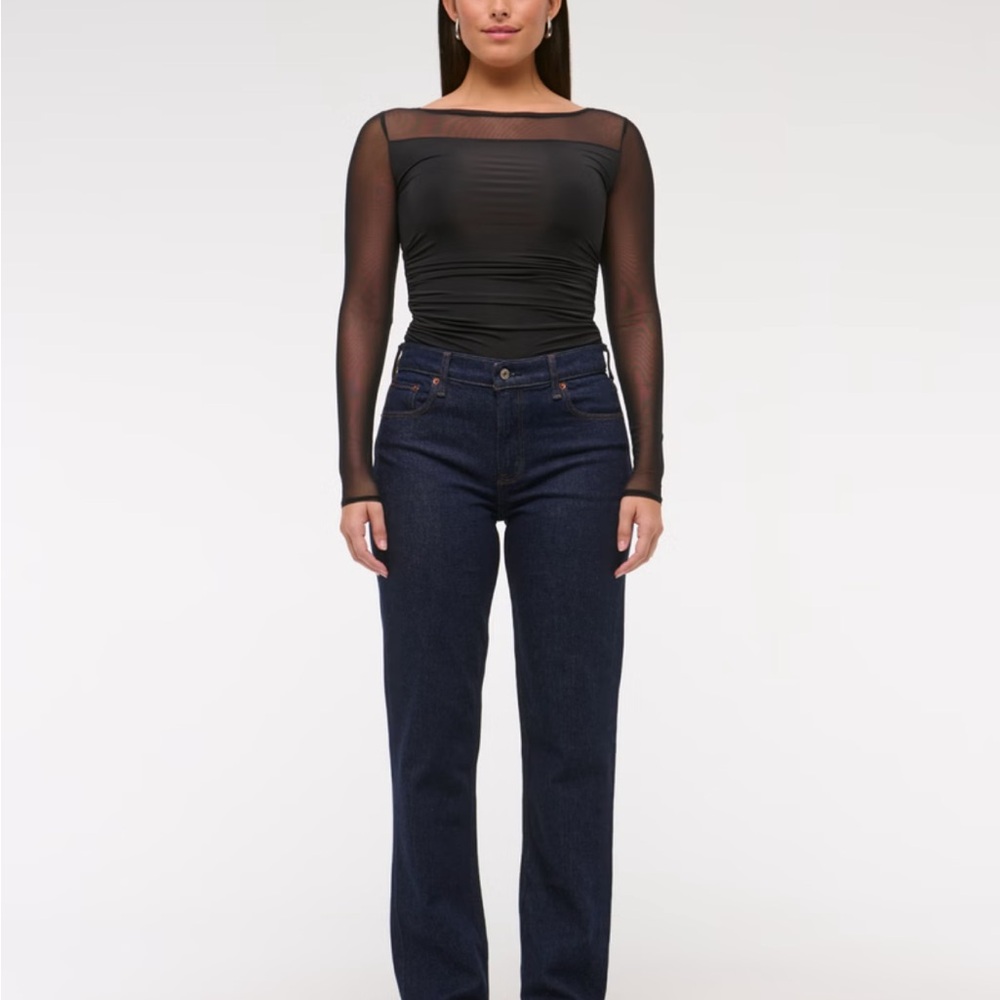 Abercrombie & Fitch curve Love mid-rise 90s Straight Leg Jeans